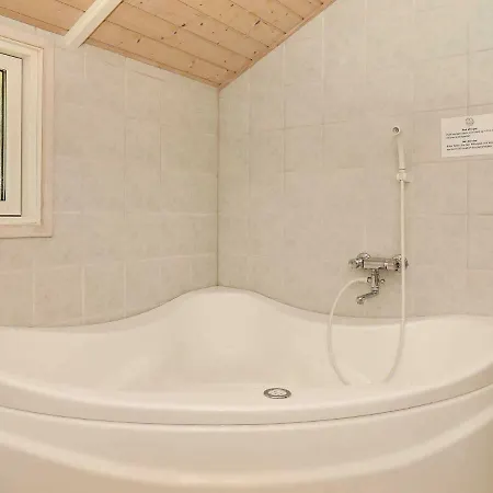 Three-bedroom Holiday In Lokken 21 *